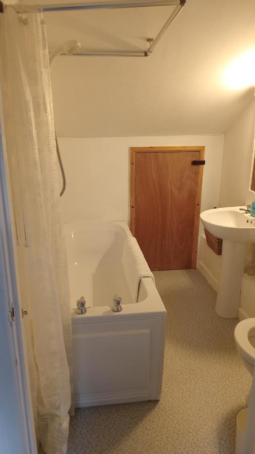 Curlews Cottage - House With 3 Bedrooms And Garden - Walking Distance To The Beach Perranporth Exterior foto